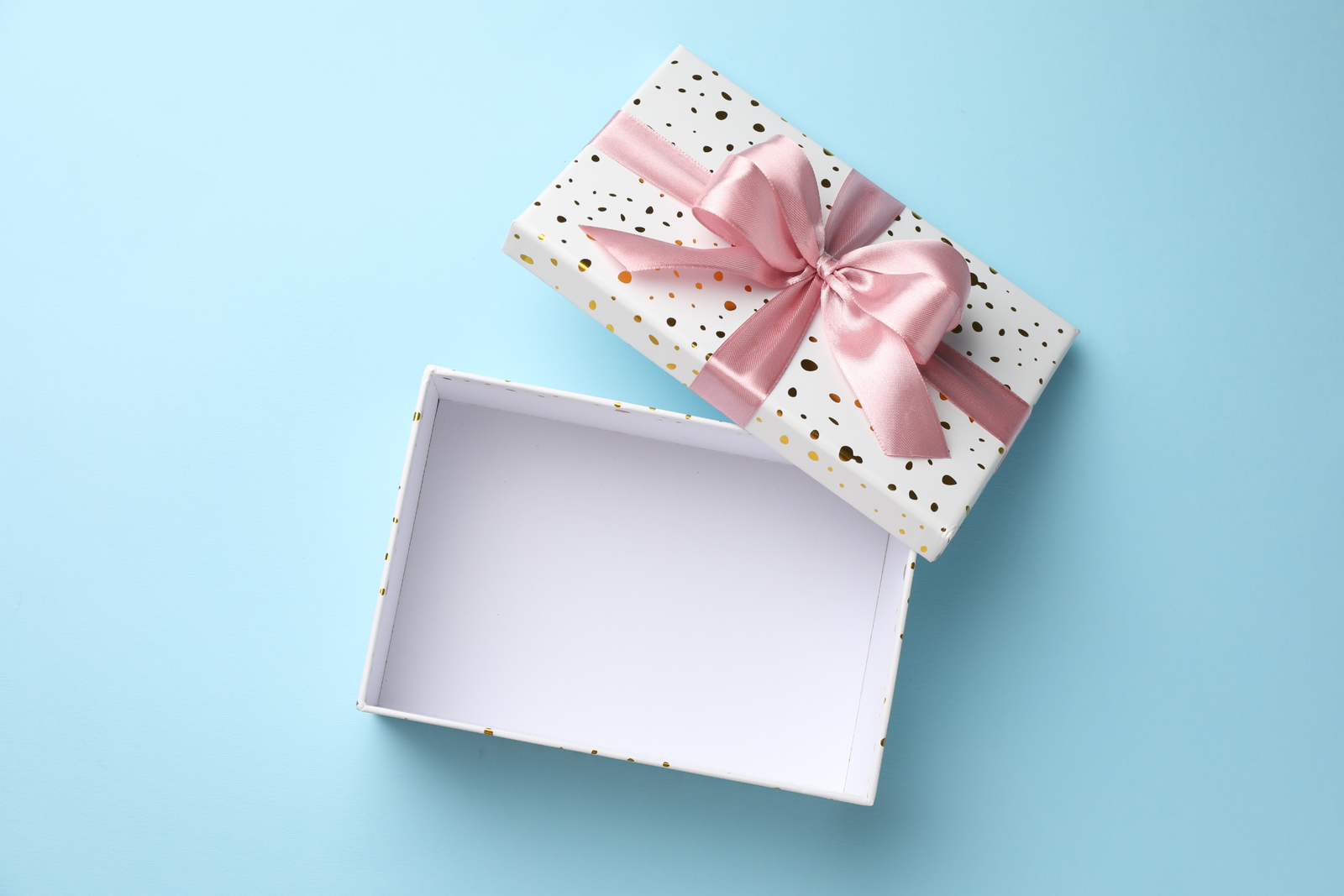 custom gift boxes for woman, best custom gift boxes, build a custom gift box