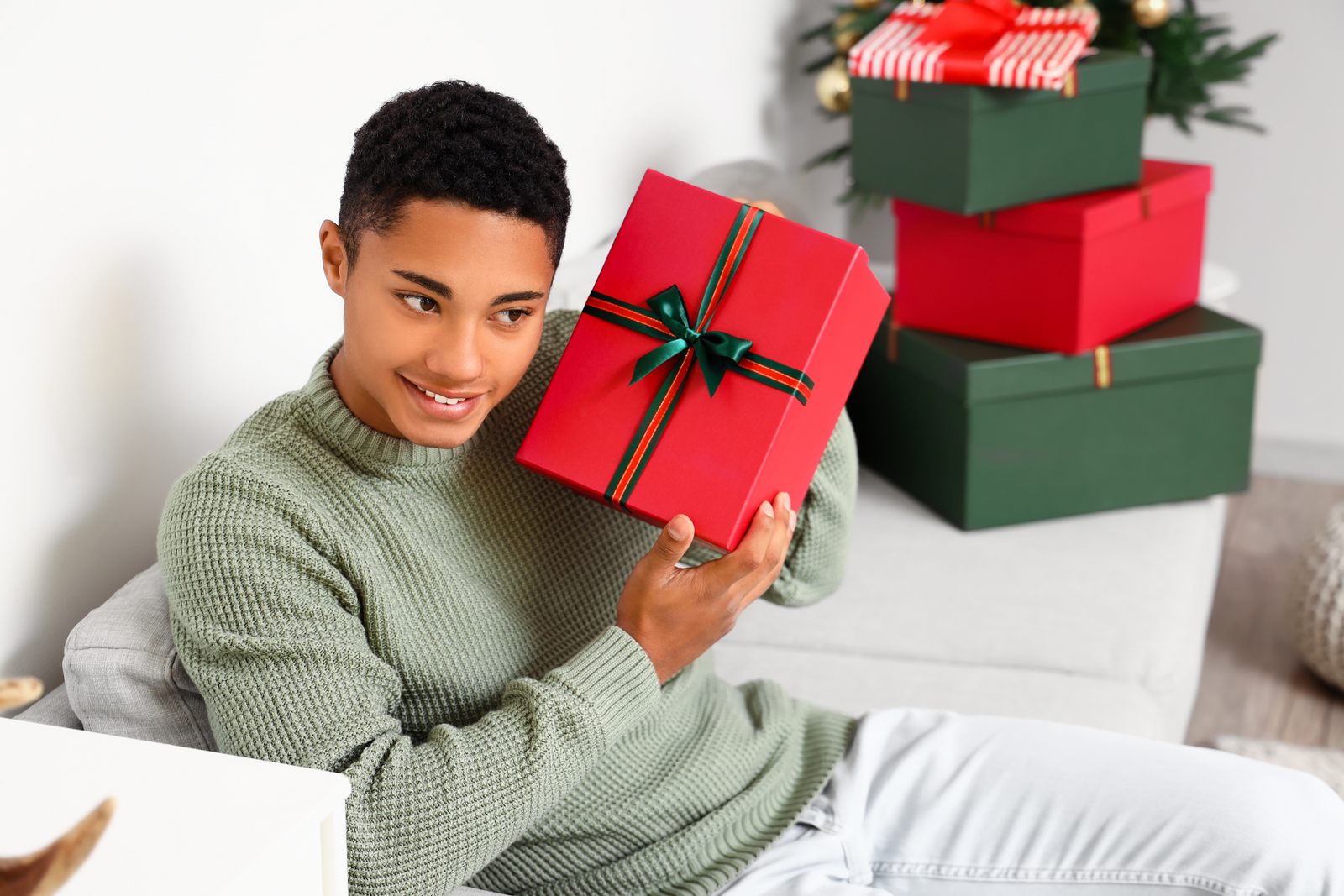 what to send a guy instead of flowers, gift basket for guy friend, delivery for guys