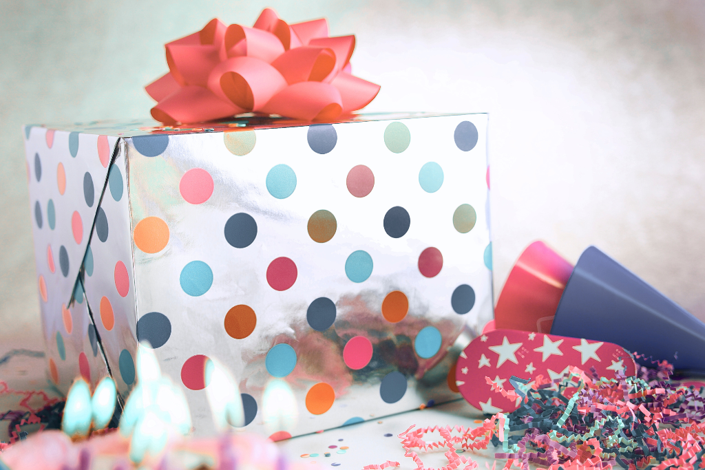 birthday gifts to send in mail, relaxing birthday gifts, send a birthday gift box